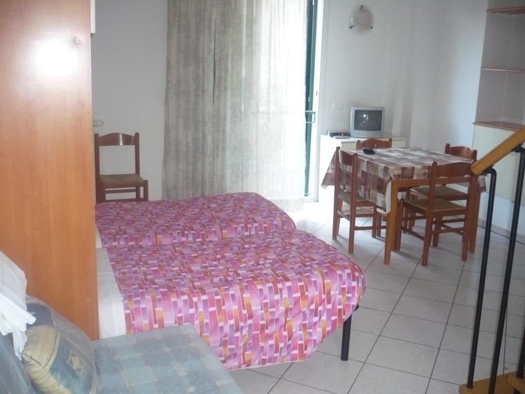 Villamareblu Ventimiglia Habitación foto