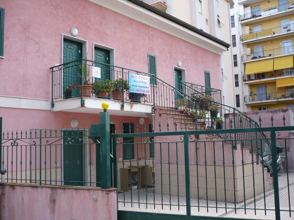 Villamareblu Ventimiglia Habitación foto